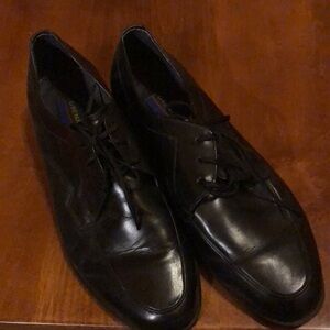 Vintage Grenadier black leather men’s shoes
